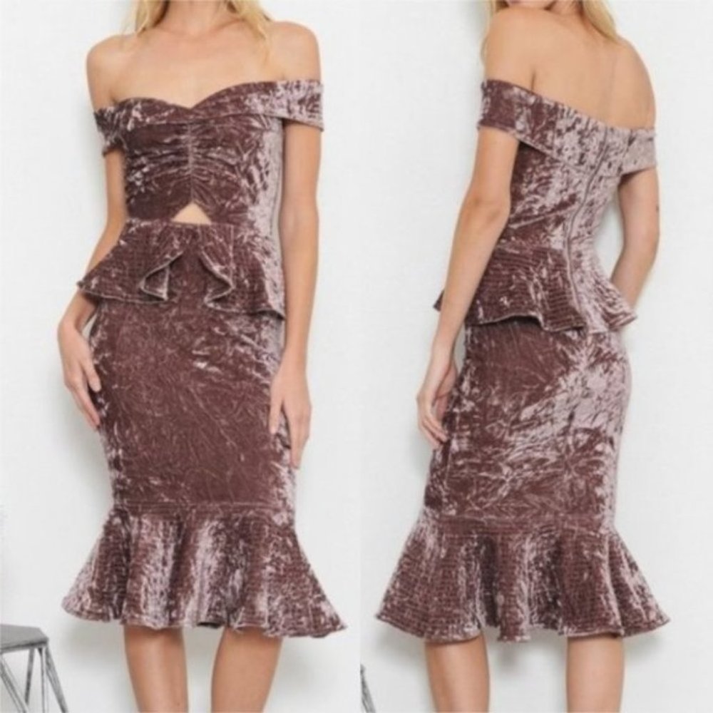 THE VELVET Midi Dress - Picture 1 of 4